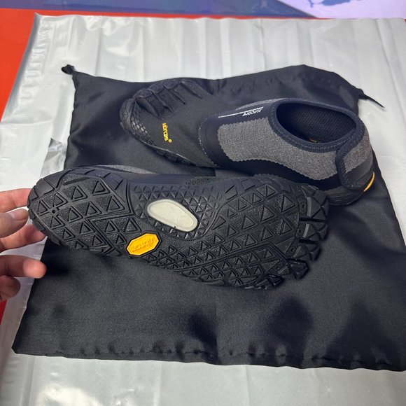 vibram  suicoke NINLO main image 7